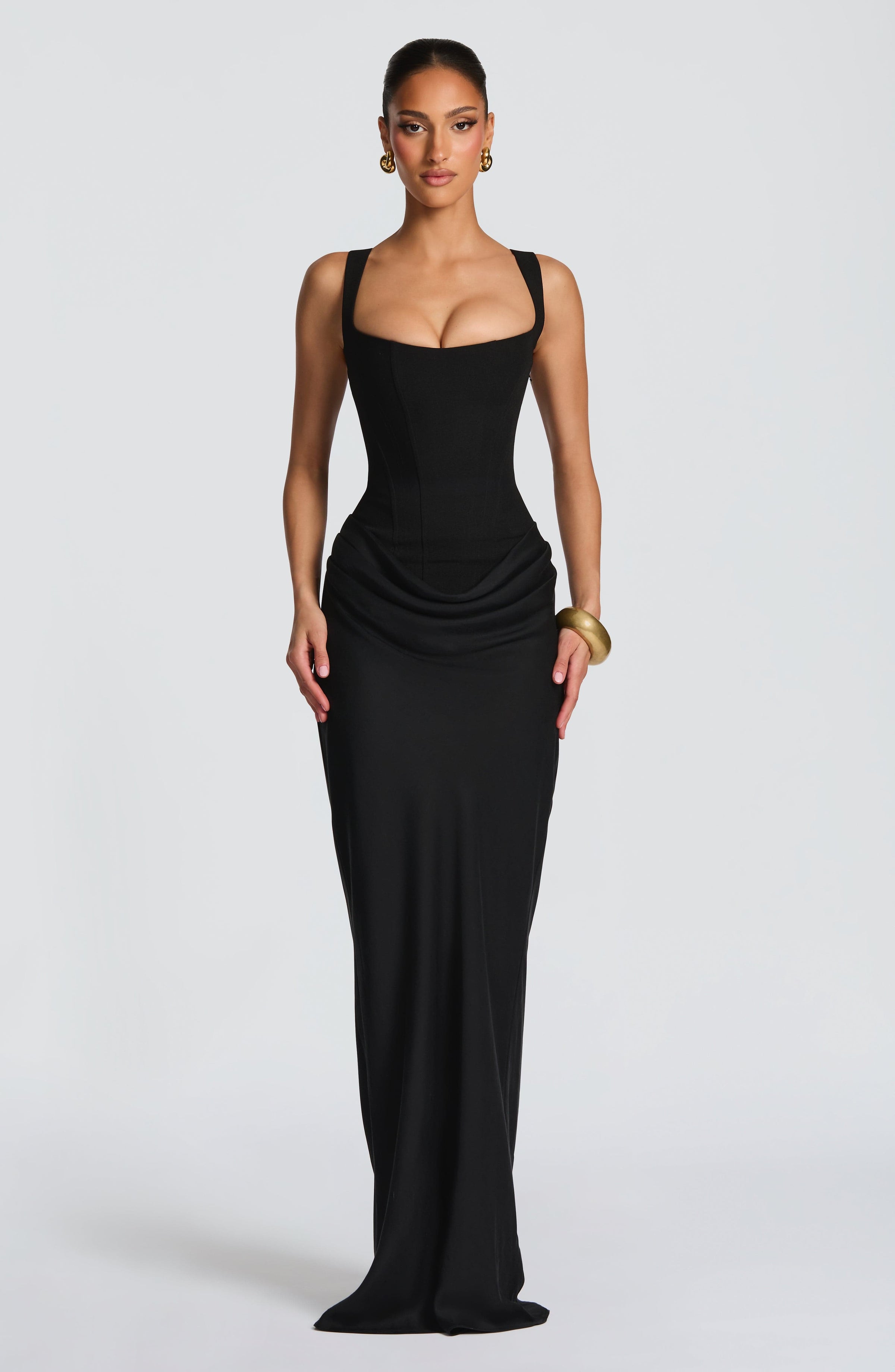 Indy Figurbetontes Maxikleid