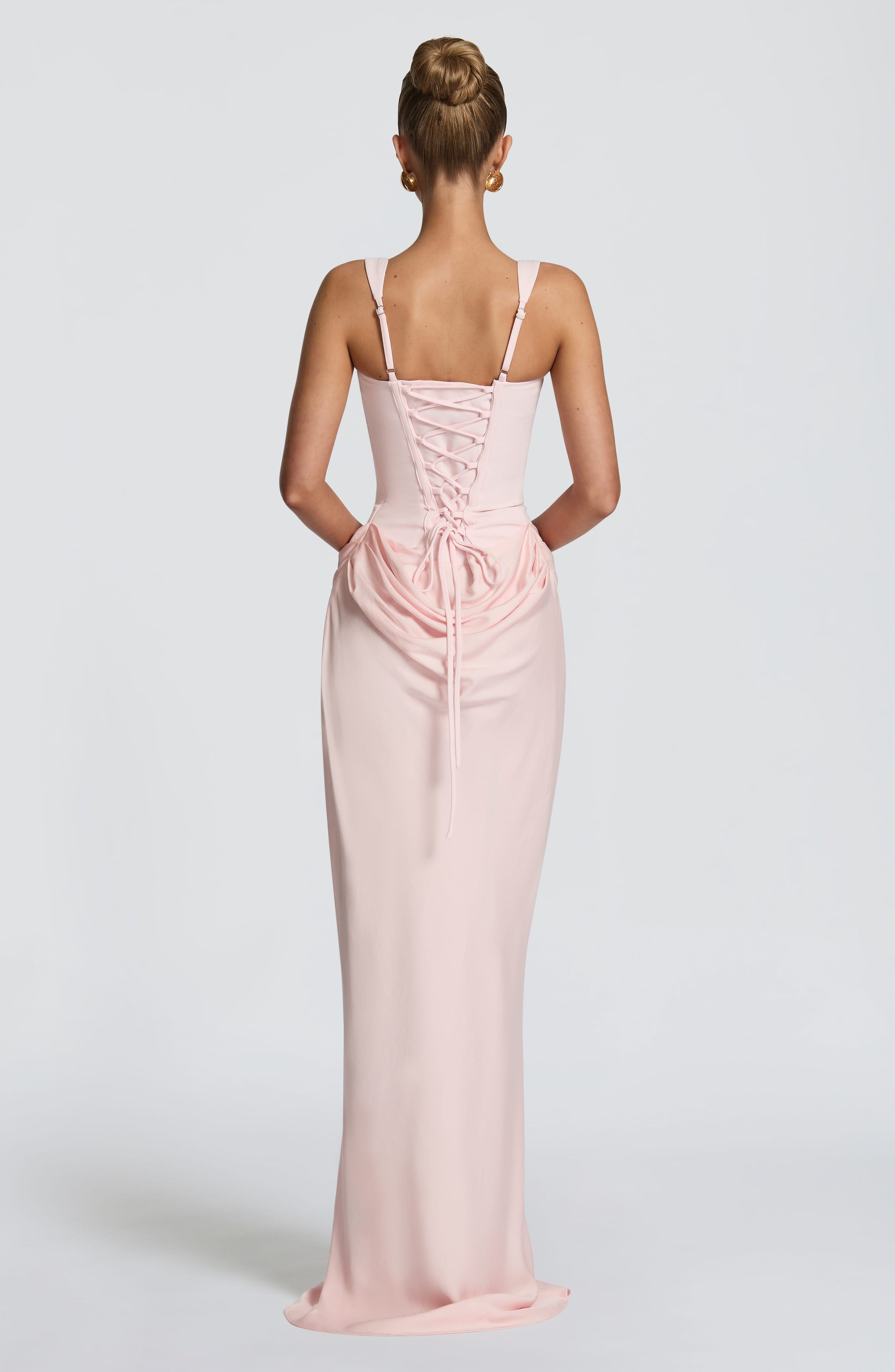 Indy Figurbetontes Maxikleid