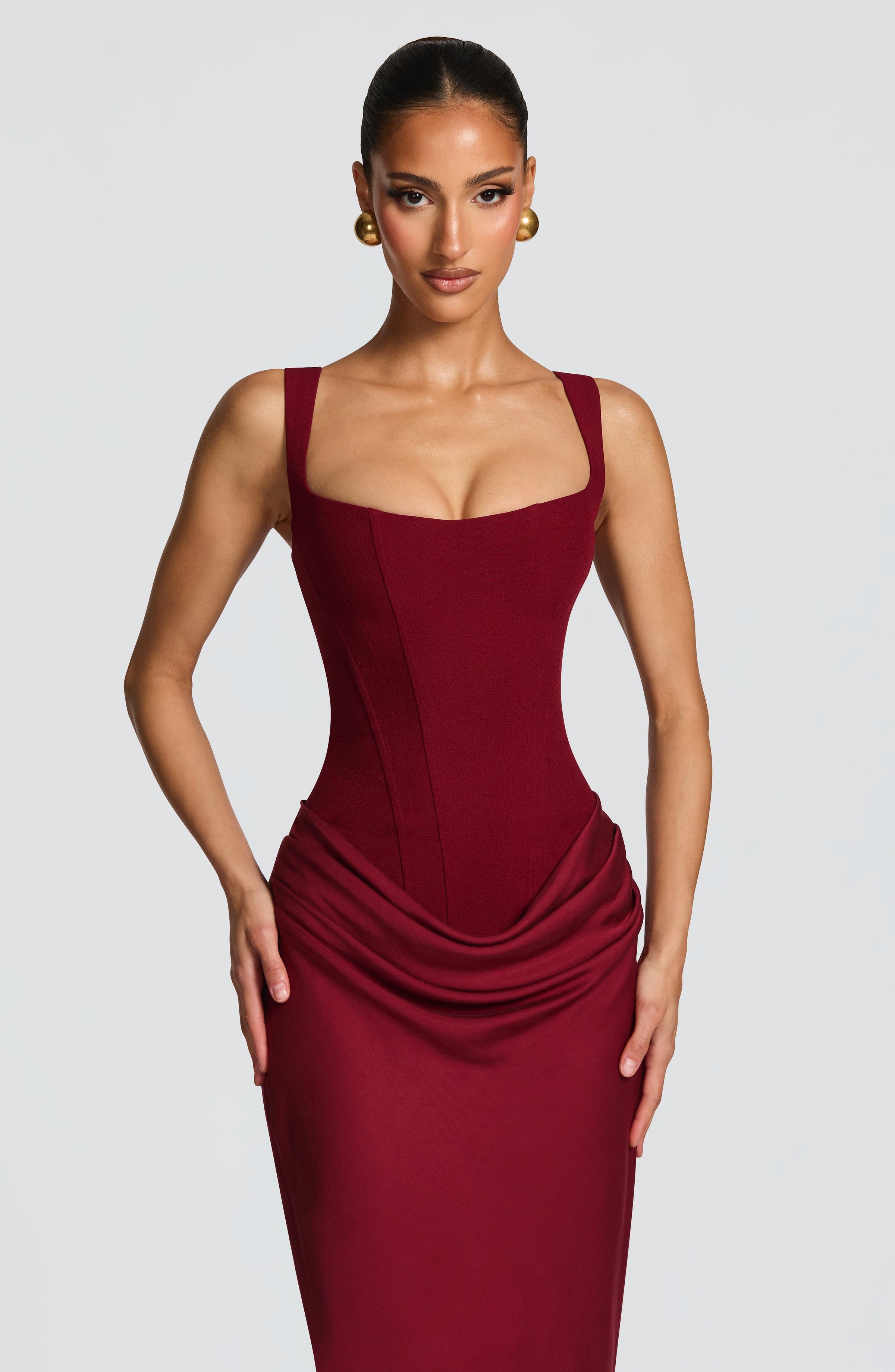 Indy Figurbetontes Maxikleid