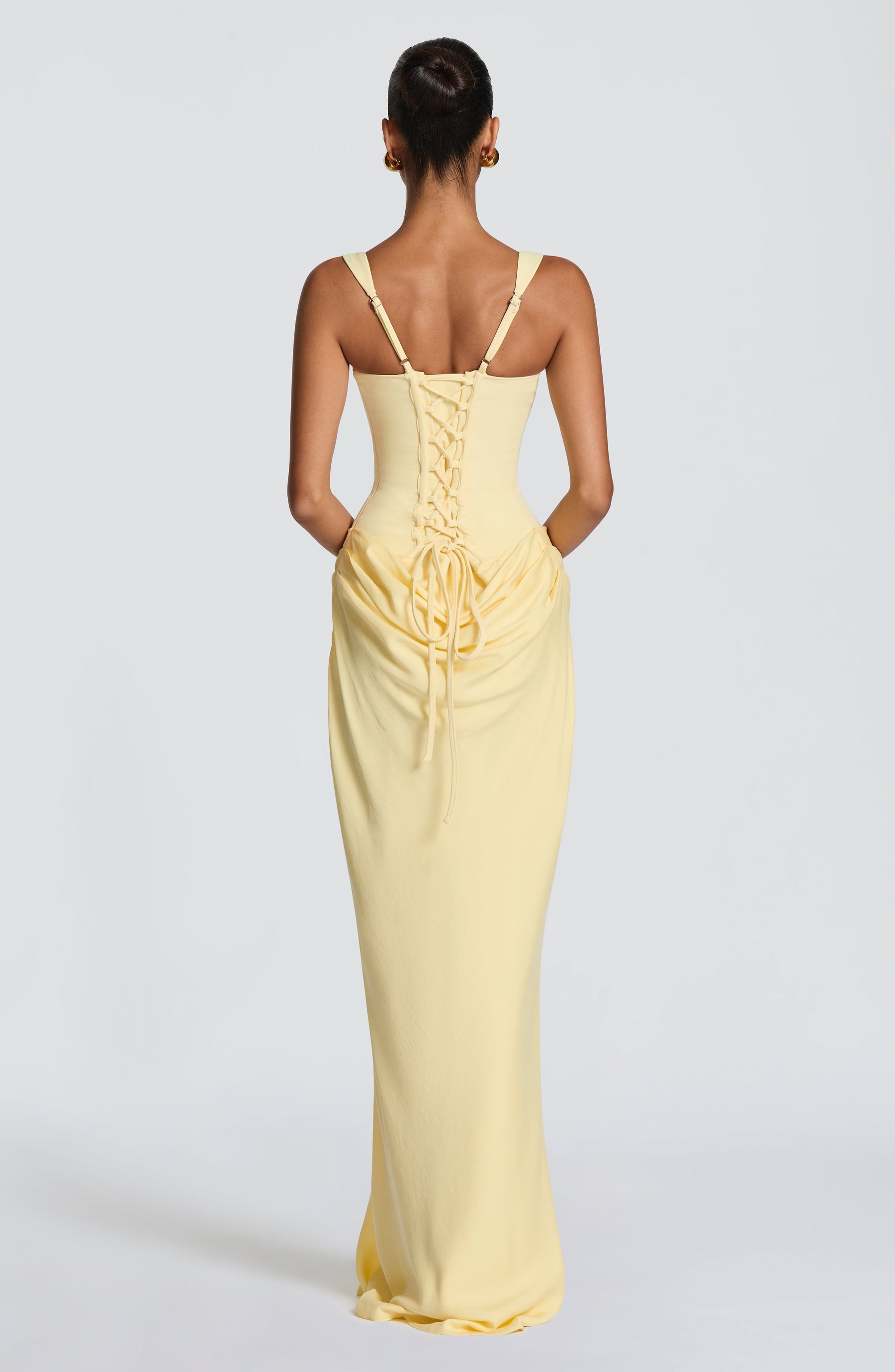 Indy Figurbetontes Maxikleid