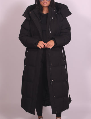 Hooded puffer jacket in Black